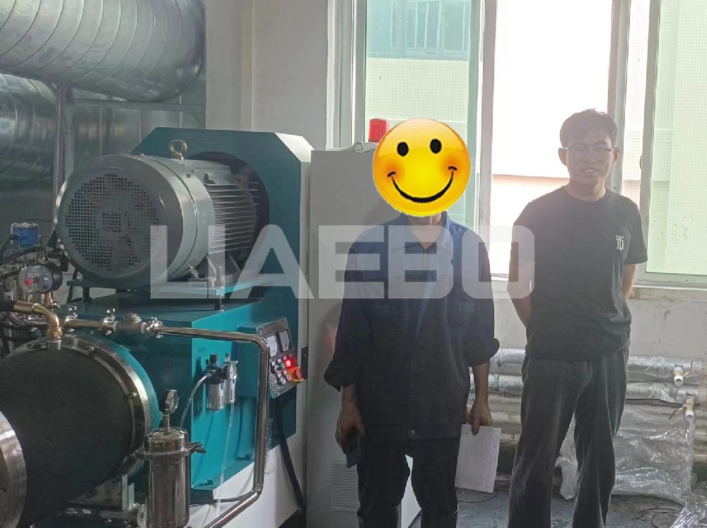 廣東某新材料公司50L棒銷(xiāo)式砂磨機(jī)調(diào)試成功