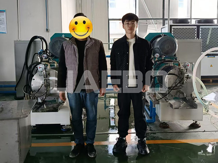 四川眉山某生物科技有限公司，4臺(tái)60L砂磨機(jī)調(diào)試成功